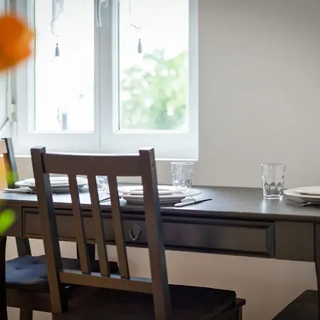 Rollin 3 Personnes Avec Netflix Au Calme ! Apartman *