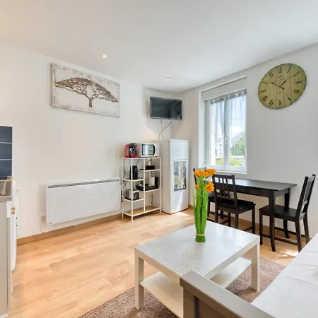 Rollin 3 Personnes Avec Netflix Au Calme ! Apartman