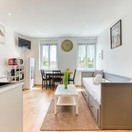Rollin 3 Personnes Avec Netflix Au Calme ! * Sotteville-les-Rouen