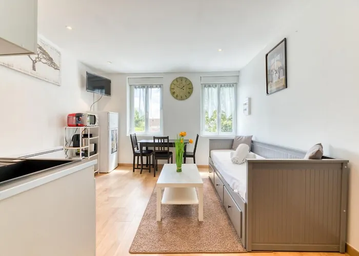 Rollin 3 Personnes Avec Netflix Au Calme ! * Sotteville-lès-Rouen